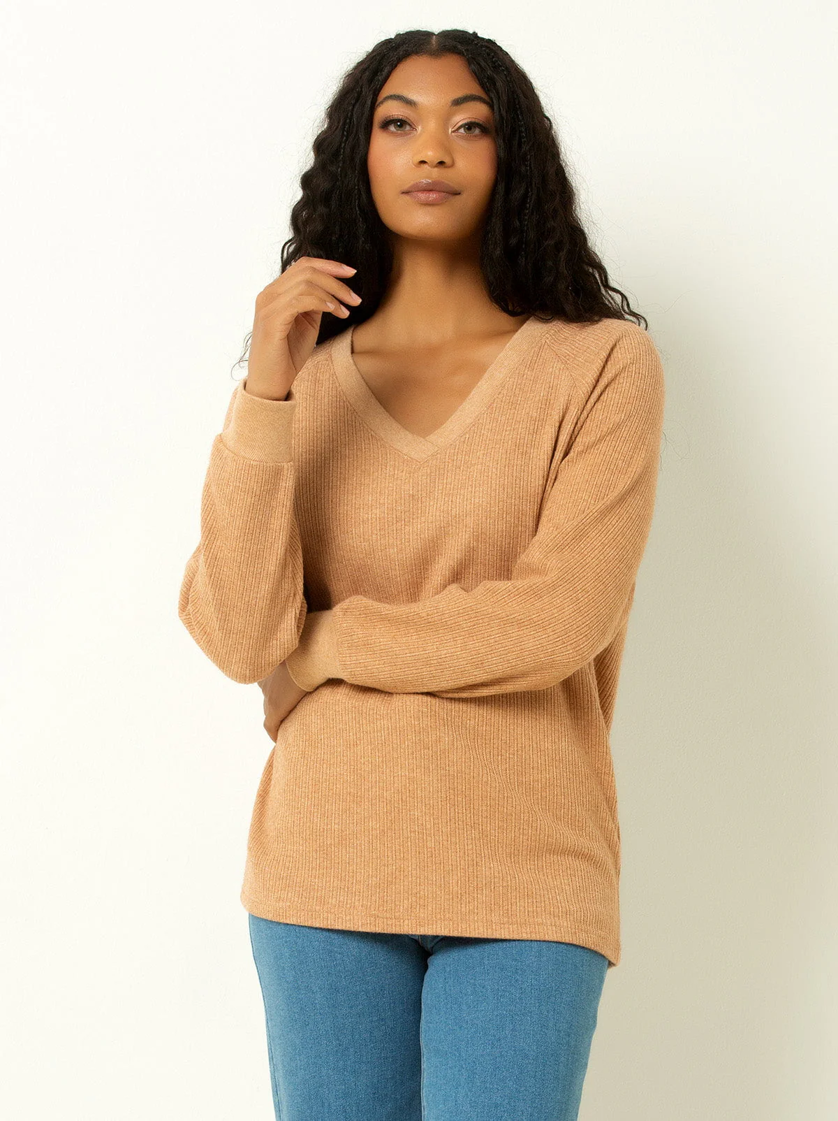 Single Stitch Classic Ribbed V-Neck Sweater - Image 11