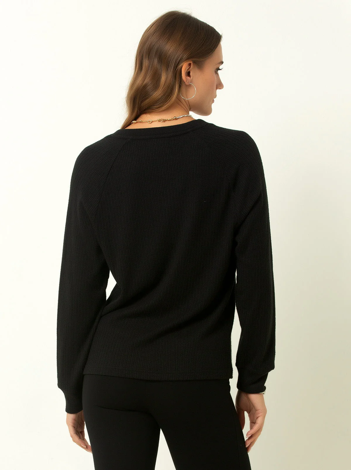 Single Stitch Classic Ribbed V-Neck Sweater - Image 8