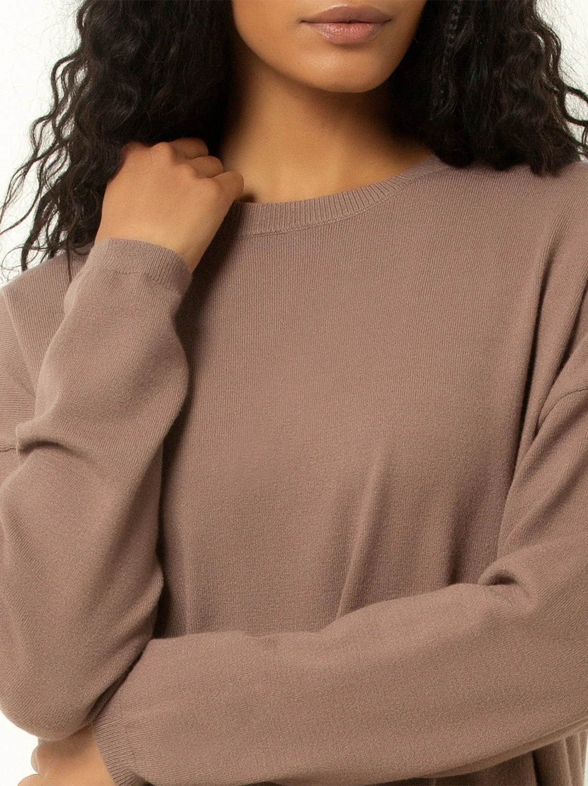 Single Stitch Relaxed Crew Neck Sweater - Image 12